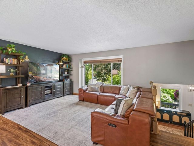 4881 Independence Street, Maple Plain, MN 55359