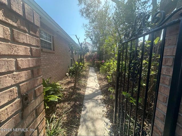 12558 GLAMDRING Court, Jacksonville, FL 32225