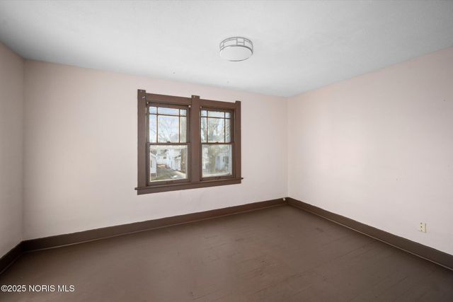 816 Geneva Avenue, Toledo, OH 43609