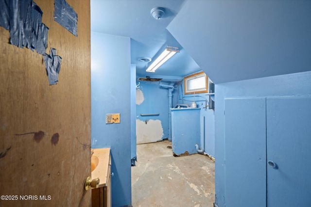 816 Geneva Avenue, Toledo, OH 43609