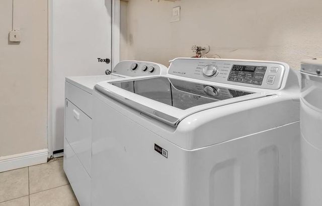 7855 NW 1st Street, Margate, FL 33063