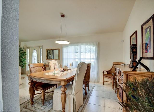 2201 SE 17th PL, Cape Coral, FL 33990