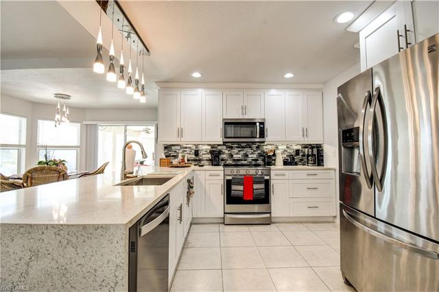 2201 SE 17th PL, Cape Coral, FL 33990