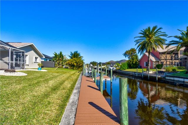 2201 SE 17th PL, Cape Coral, FL 33990