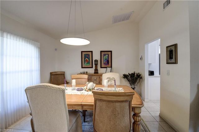 2201 SE 17th PL, Cape Coral, FL 33990