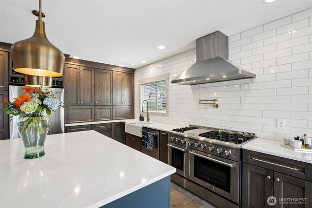 4706 NE 137TH Street NE, Vancouver, WA 98686