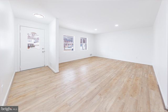 5304 WOODLAND BLVD, Oxon Hill, MD 20745