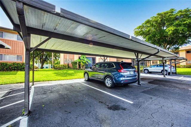 6494 Royal Woods DR # 2, Fort Myers, FL 33908