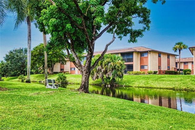 6494 Royal Woods DR # 2, Fort Myers, FL 33908