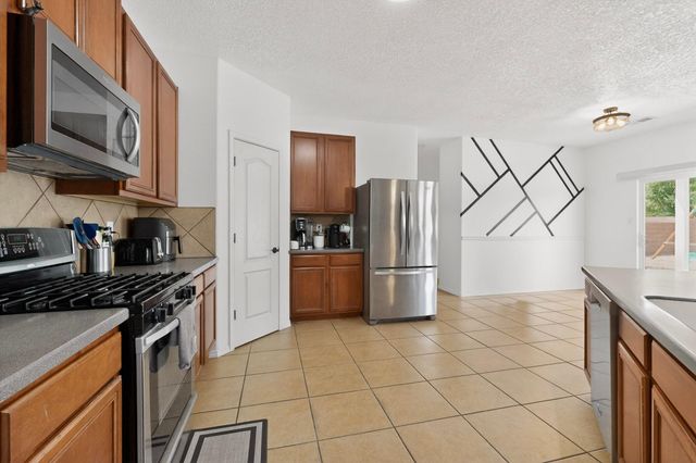 3460 Wagon Wheel Street SW, Los Lunas, NM 87031
