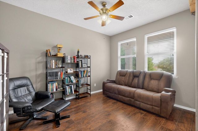 3460 Wagon Wheel Street SW, Los Lunas, NM 87031