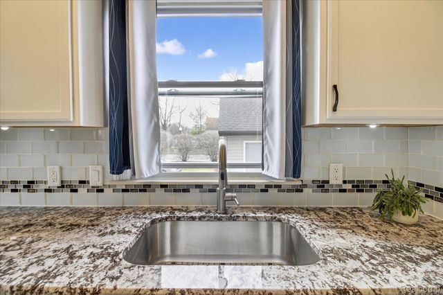 29508 Bock Street, Garden City, MI 48135