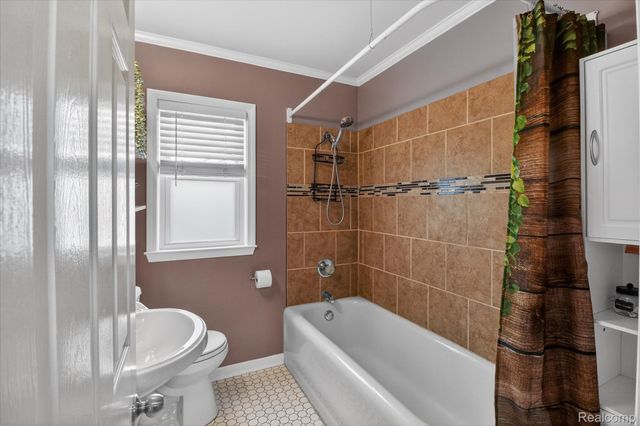 29508 Bock Street, Garden City, MI 48135