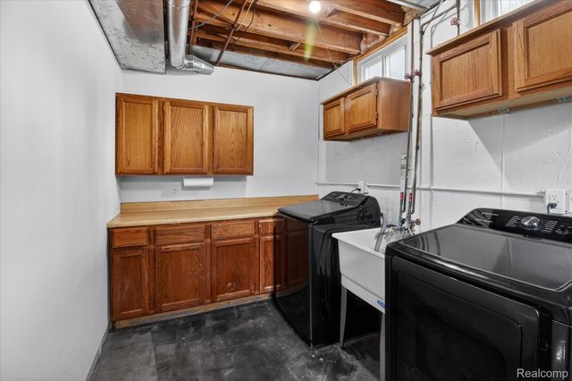 29508 Bock Street, Garden City, MI 48135