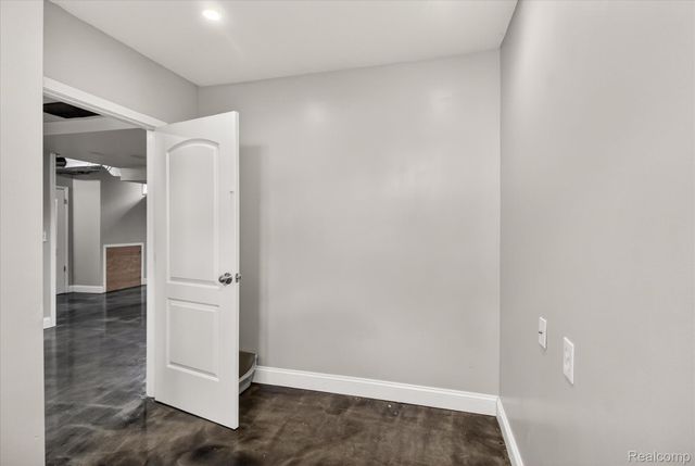 29508 Bock Street, Garden City, MI 48135