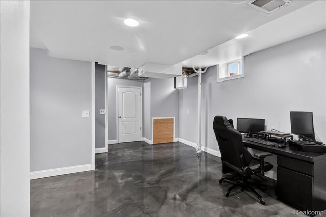 29508 Bock Street, Garden City, MI 48135