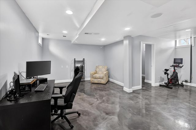 29508 Bock Street, Garden City, MI 48135