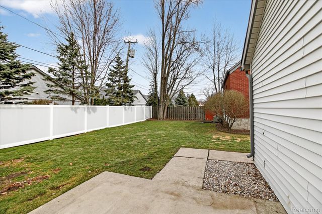 29508 Bock Street, Garden City, MI 48135