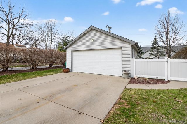 29508 Bock Street, Garden City, MI 48135