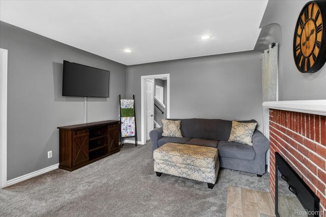 29508 Bock Street, Garden City, MI 48135