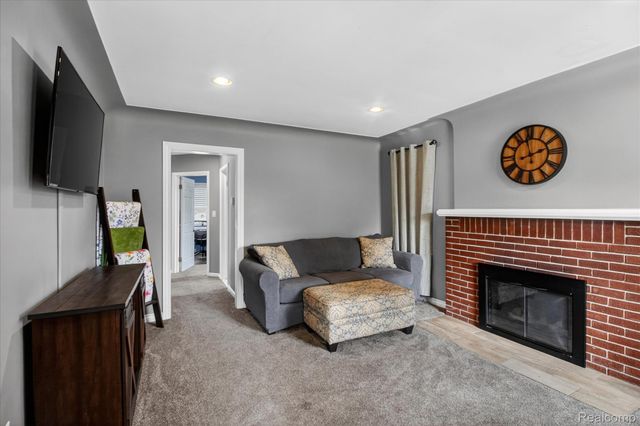 29508 Bock Street, Garden City, MI 48135