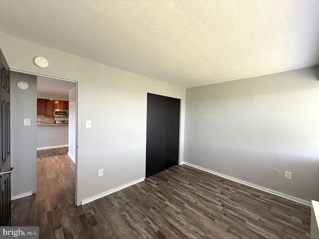 901 BARCLAY TOWERS, Cherry Hill, NJ 08034