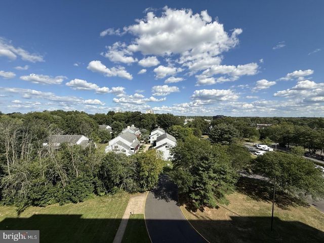 901 BARCLAY TOWERS, Cherry Hill, NJ 08034