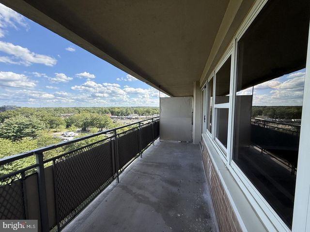 901 BARCLAY TOWERS, Cherry Hill, NJ 08034