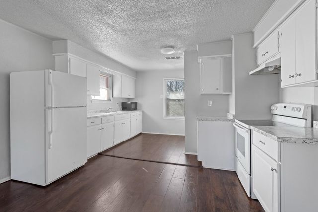 120 E Monterey Street 120, Denison, TX 75021