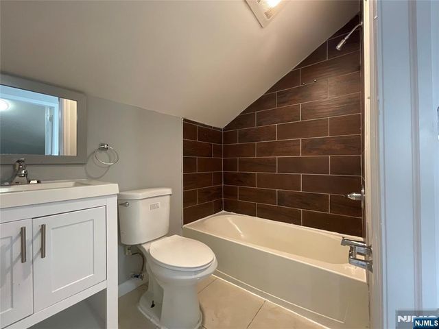 37 12th Avenue 3, Paterson, NJ 07501