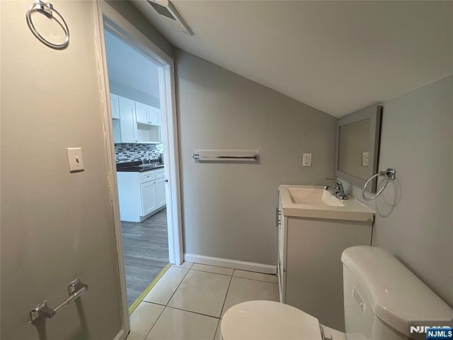 37 12th Avenue 3, Paterson, NJ 07501