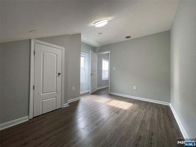 37 12th Avenue 3, Paterson, NJ 07501