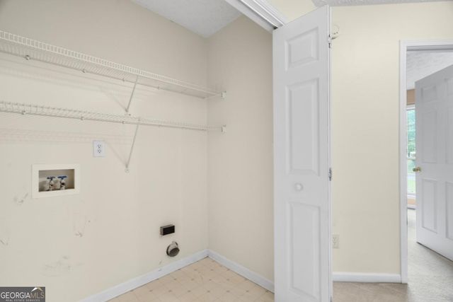1095 Athena Court, Acworth, GA 30101