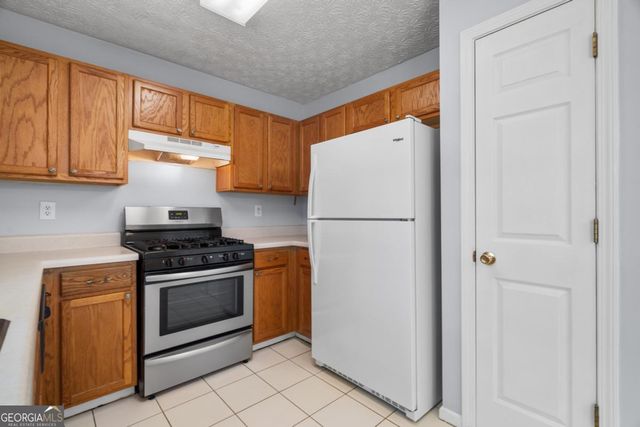 1095 Athena Court, Acworth, GA 30101