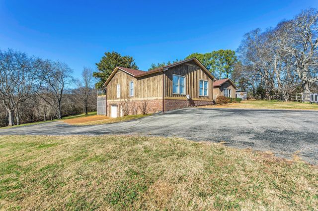 408 McKibbon Ln, Pulaski, TN 38478