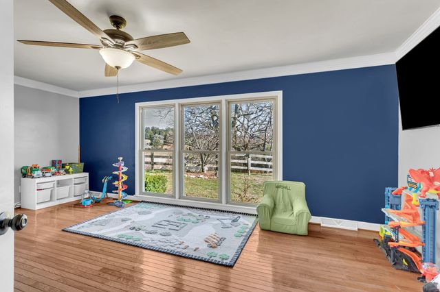 408 McKibbon Ln, Pulaski, TN 38478