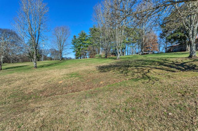 408 McKibbon Ln, Pulaski, TN 38478