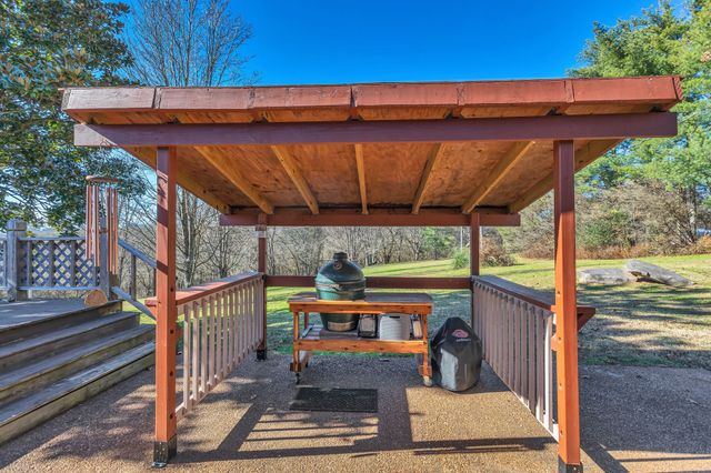 408 McKibbon Ln, Pulaski, TN 38478