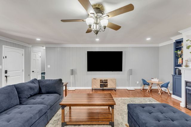 408 McKibbon Ln, Pulaski, TN 38478