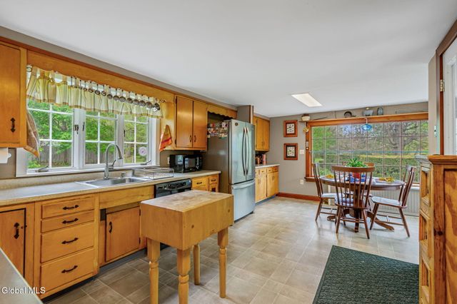 115 Bunker Hill Road, Valley Falls, NY 12185