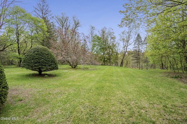 115 Bunker Hill Road, Valley Falls, NY 12185