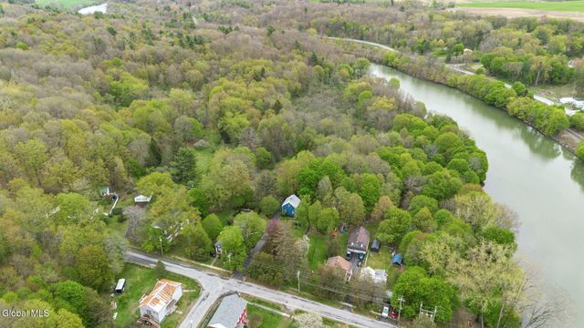 115 Bunker Hill Road, Valley Falls, NY 12185