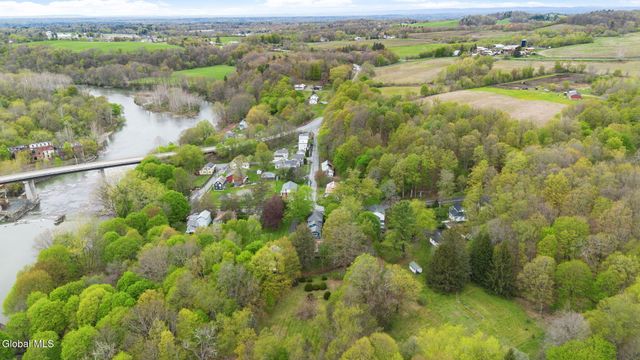 115 Bunker Hill Road, Valley Falls, NY 12185