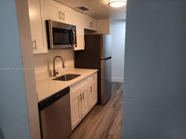 4401 W Mcnab Road 24, Pompano Beach, FL 33069