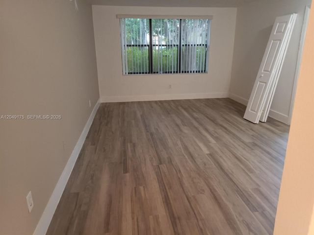 4401 W Mcnab Road 24, Pompano Beach, FL 33069