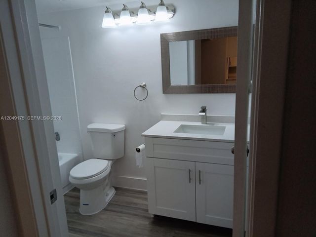 4401 W Mcnab Road 24, Pompano Beach, FL 33069