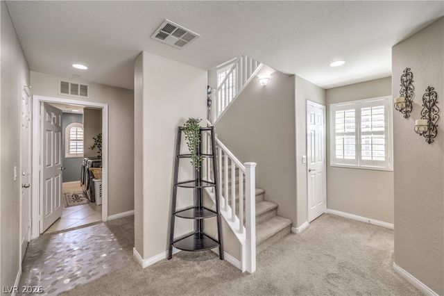 913 Estes Cove Avenue, Henderson, NV 89012