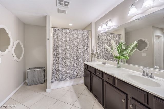 913 Estes Cove Avenue, Henderson, NV 89012
