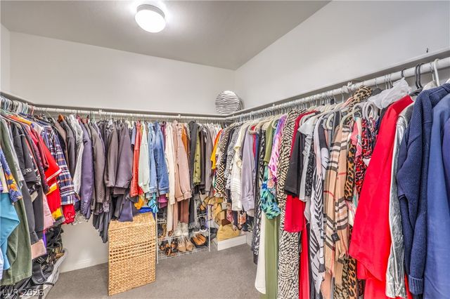 913 Estes Cove Avenue, Henderson, NV 89012