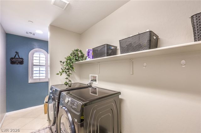 913 Estes Cove Avenue, Henderson, NV 89012